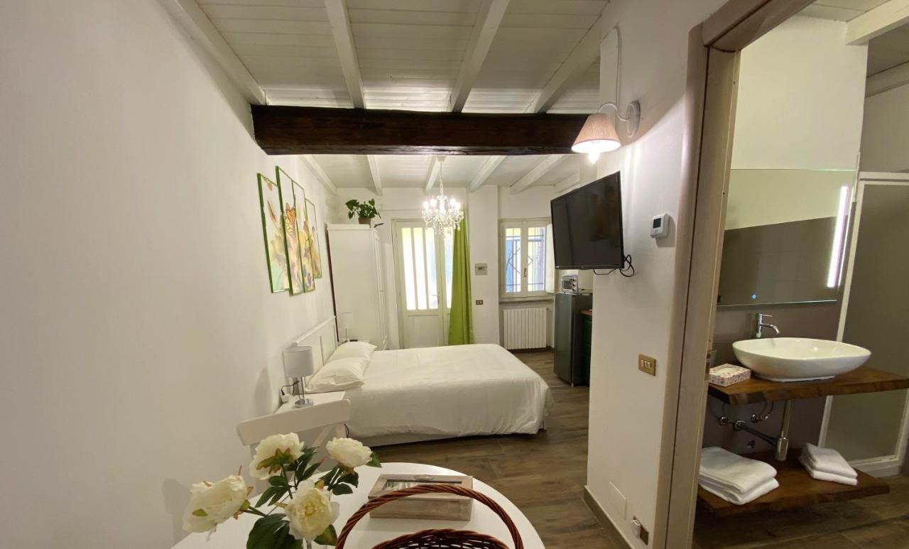 Nicolaus Appartement Sesto Calende Buitenkant foto