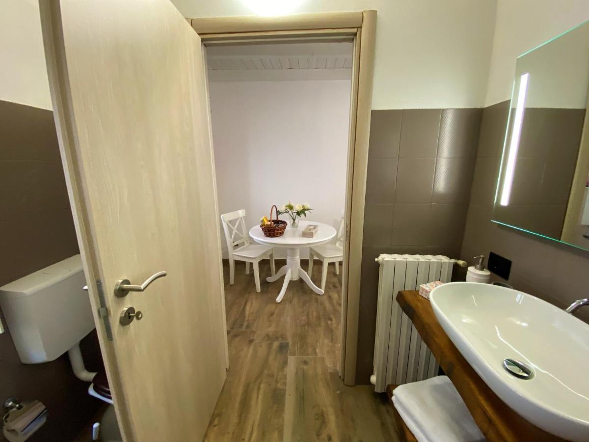 Nicolaus Appartement Sesto Calende Buitenkant foto