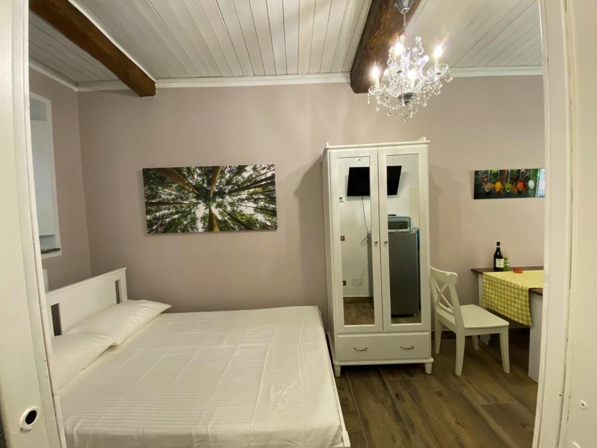 Nicolaus Appartement Sesto Calende Buitenkant foto