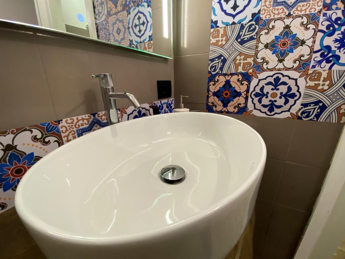 Nicolaus Appartement Sesto Calende Buitenkant foto