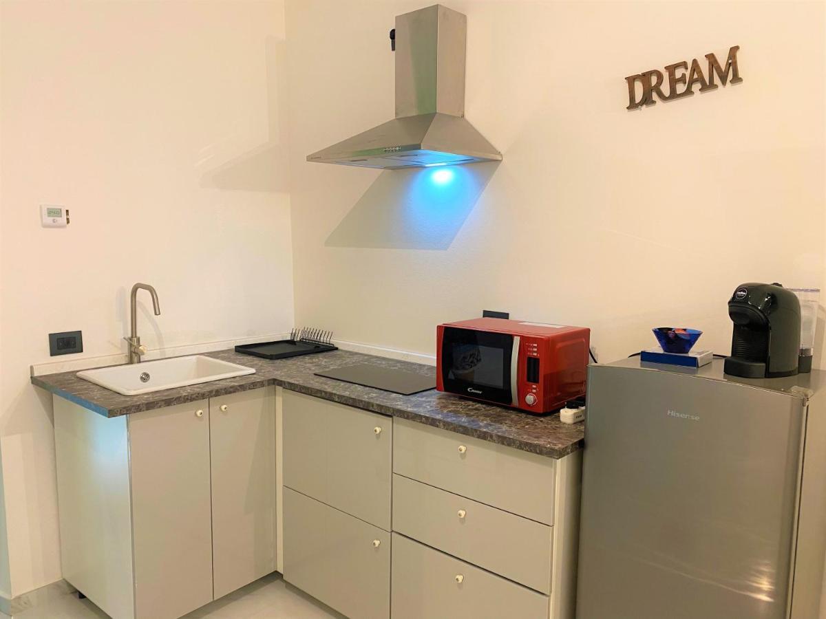 Nicolaus Appartement Sesto Calende Buitenkant foto